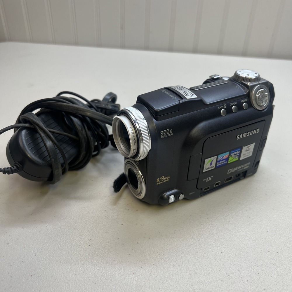 Samsung 4MP Camcorder SCD6040 ~For Parts Or Repair‎